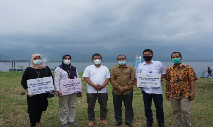 Cegah Kepunahan Ikan di Danau Singkarak, KKP Salurkan Bantuan