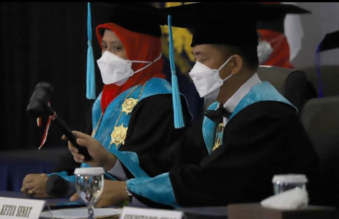 Wisudawan Politeknik AUP ditunggu kiprah, dedikasi dan semangatnya.